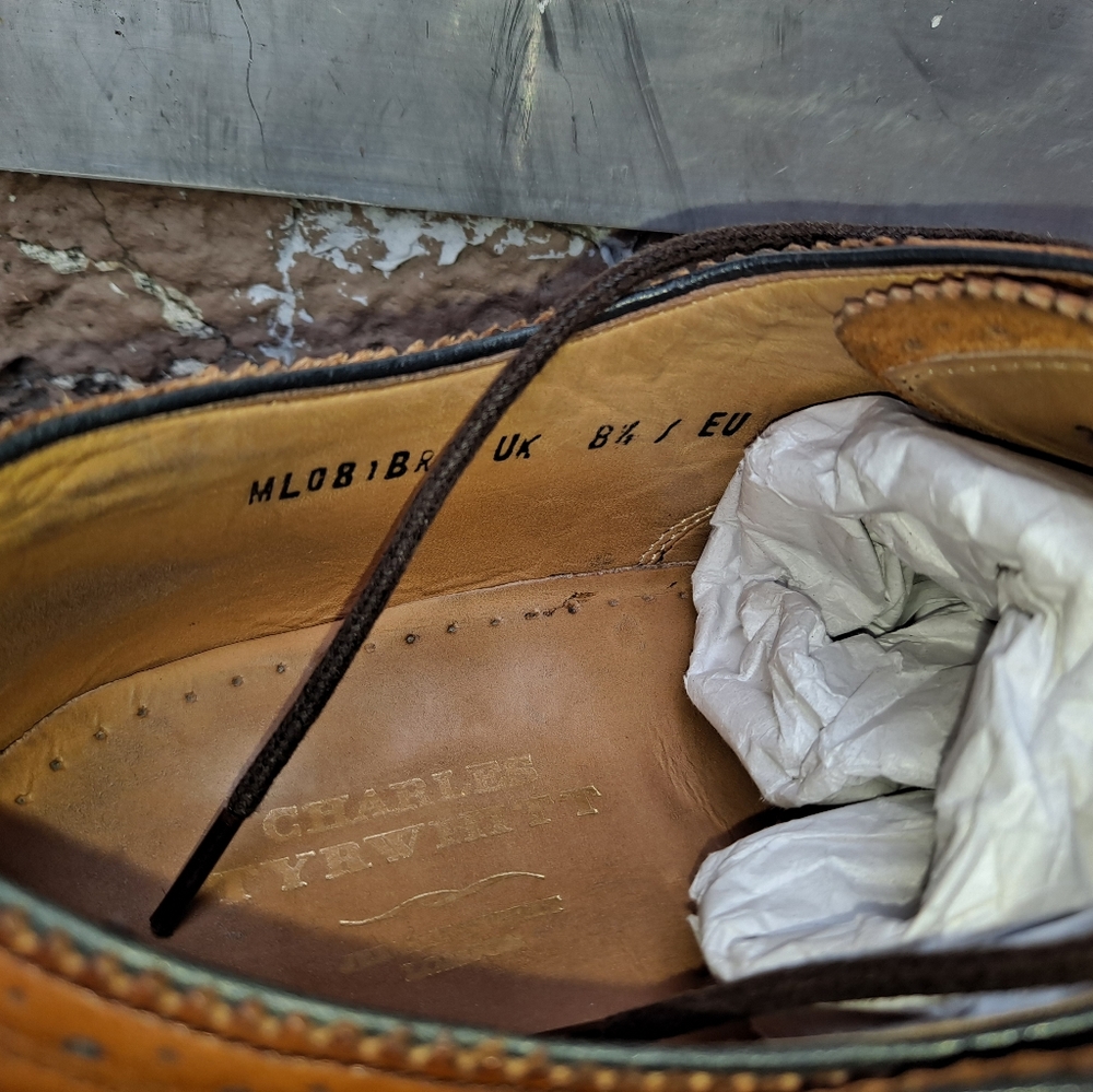 Charles Tyrwhitt Shoes, size 9. Brown in color. - Picture 11 of 14